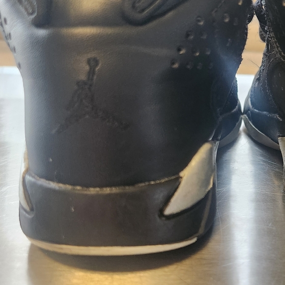 Nike Jordan's kids size 11c - Picture 4 of 6